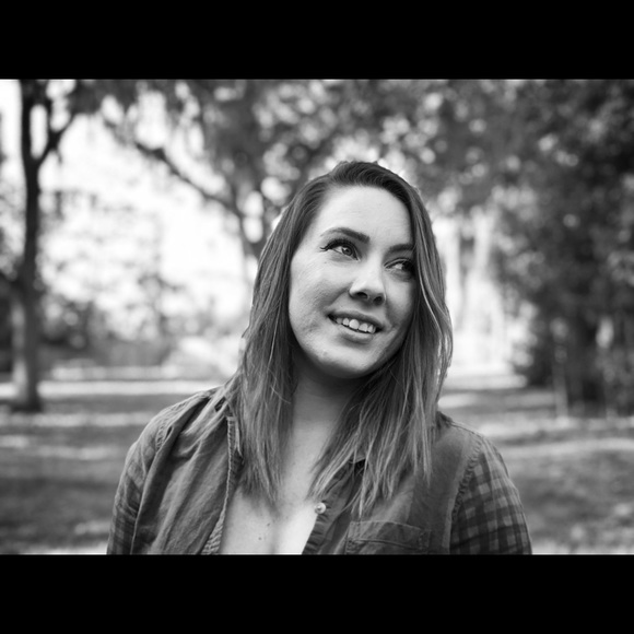 Meet your Posher - Picture 6 of 8